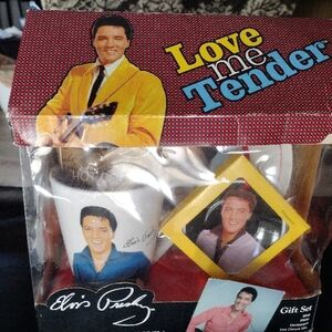 2015 Elvis Presley Love Me Tender Hot Cocoa Gift Set